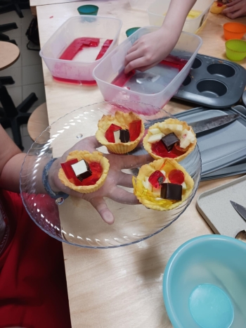 6f7caf96-e01c-4871-b9f4-1dd628fa22f6