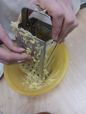 02d13afa-2e16-4c72-aa79-ed9d9c9c2a20