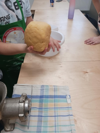 6d966fe7-9e02-449a-96ed-f57d552f6b03