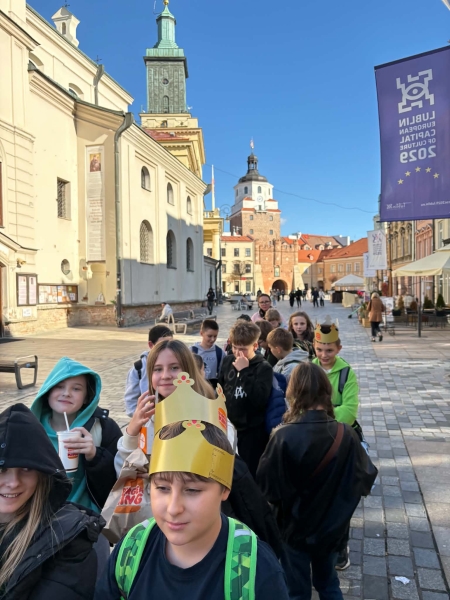 Klasa V w świecie zagadek – wizyta w Let Me Out Lublin