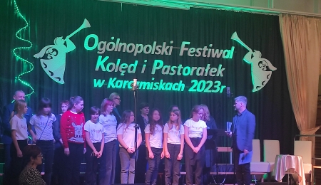Chór Scherzo na VI Ogólnopolskim Festiwalu Kolęd i Pastorałek w Karczmiskach.
