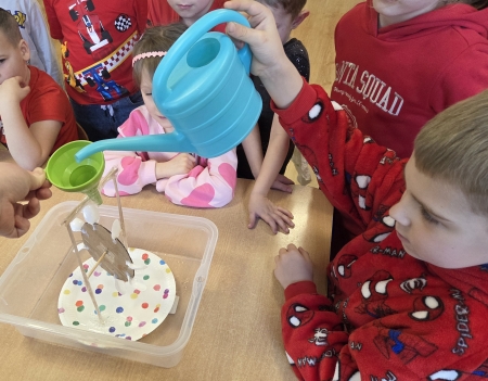 „Mali Wielcy Odkrywcy” – ''Poznajemy ruch''  